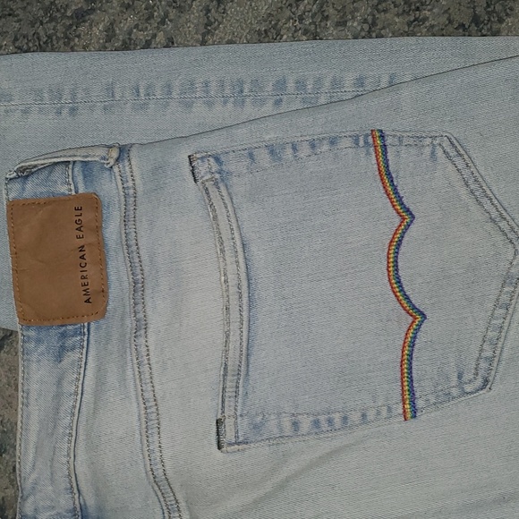 American Eagle Outfitters Dad distressed jeans - Picture 9 of 16